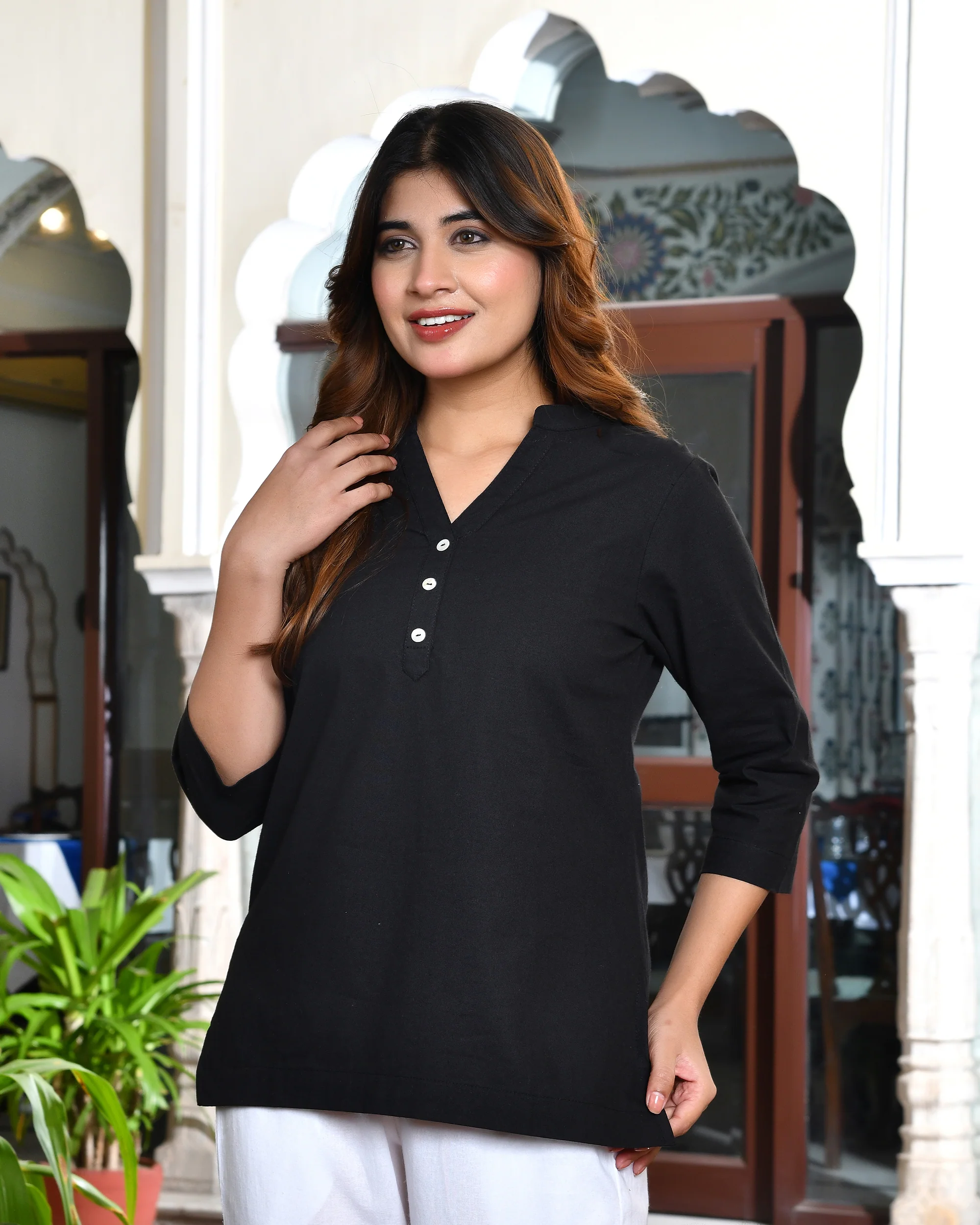 Black airy linen short kurti - Image 8