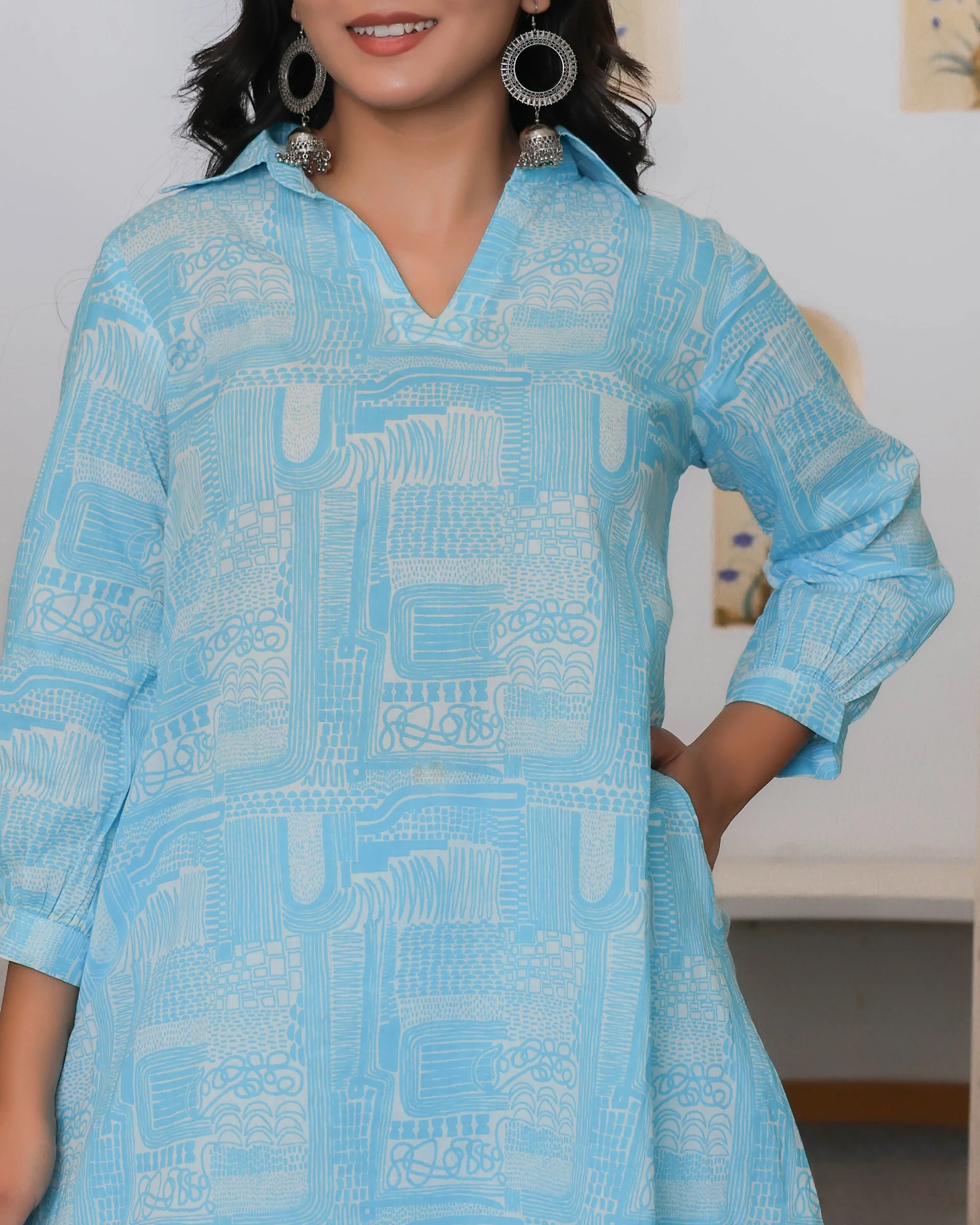 Blue & White Abstract Printed Straight Cod-ords Sets - Image 3