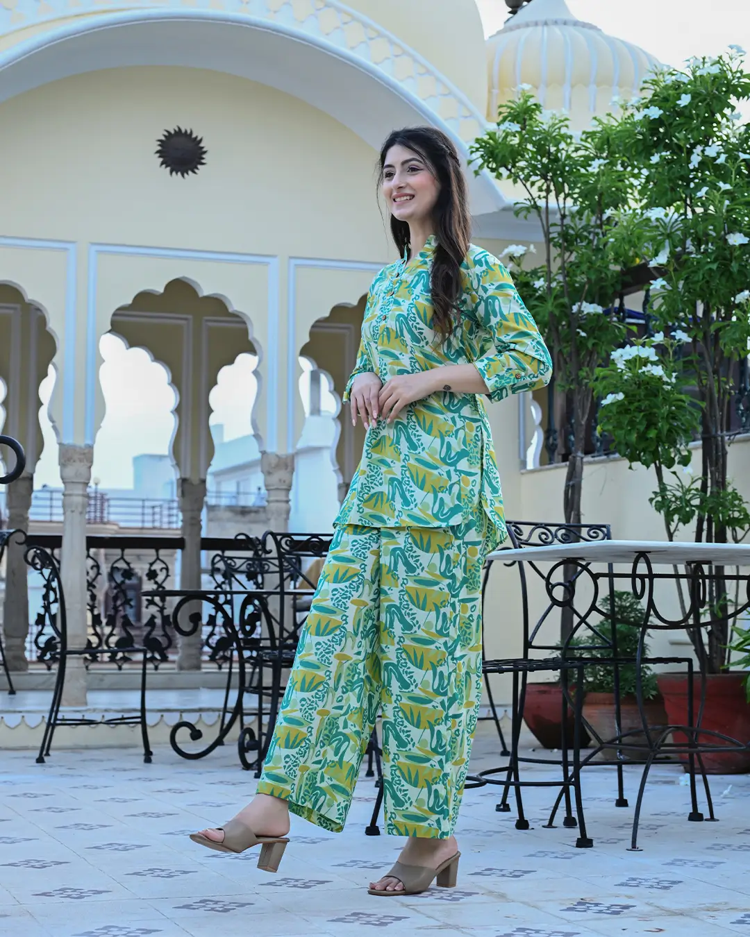Green and Yellow Abstract Printed co- ords Set - Image 8
